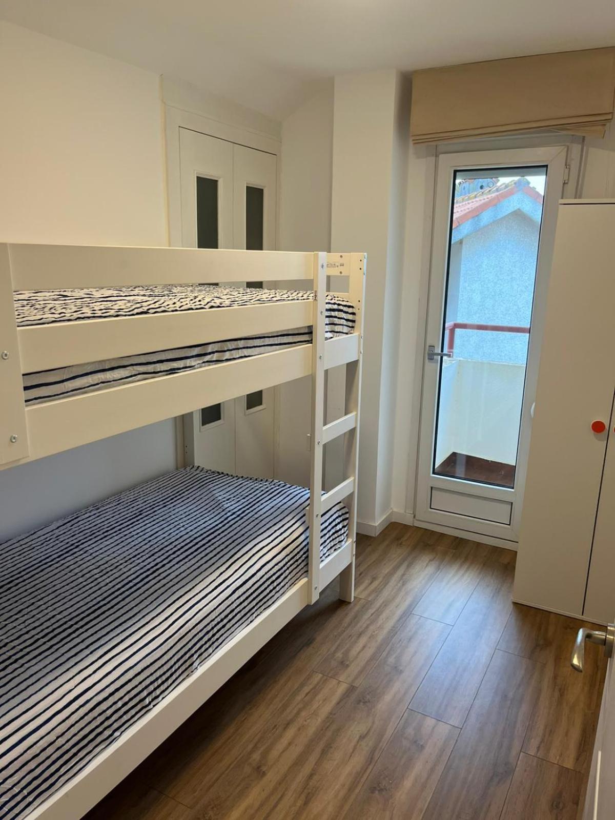 Duplex Con Terraza En Mogro Leilighet Eksteriør bilde